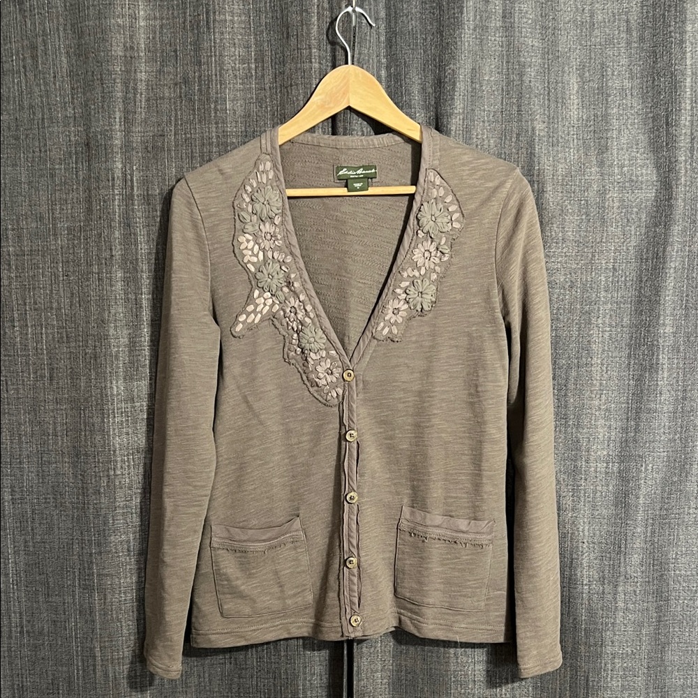 Eddie Bauer cotton button down cardigan with floral lace trim size medium pewter